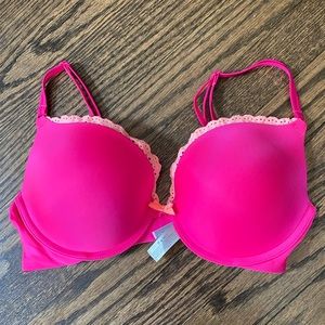 NWT Victoria’s Secret Push-Up Bra